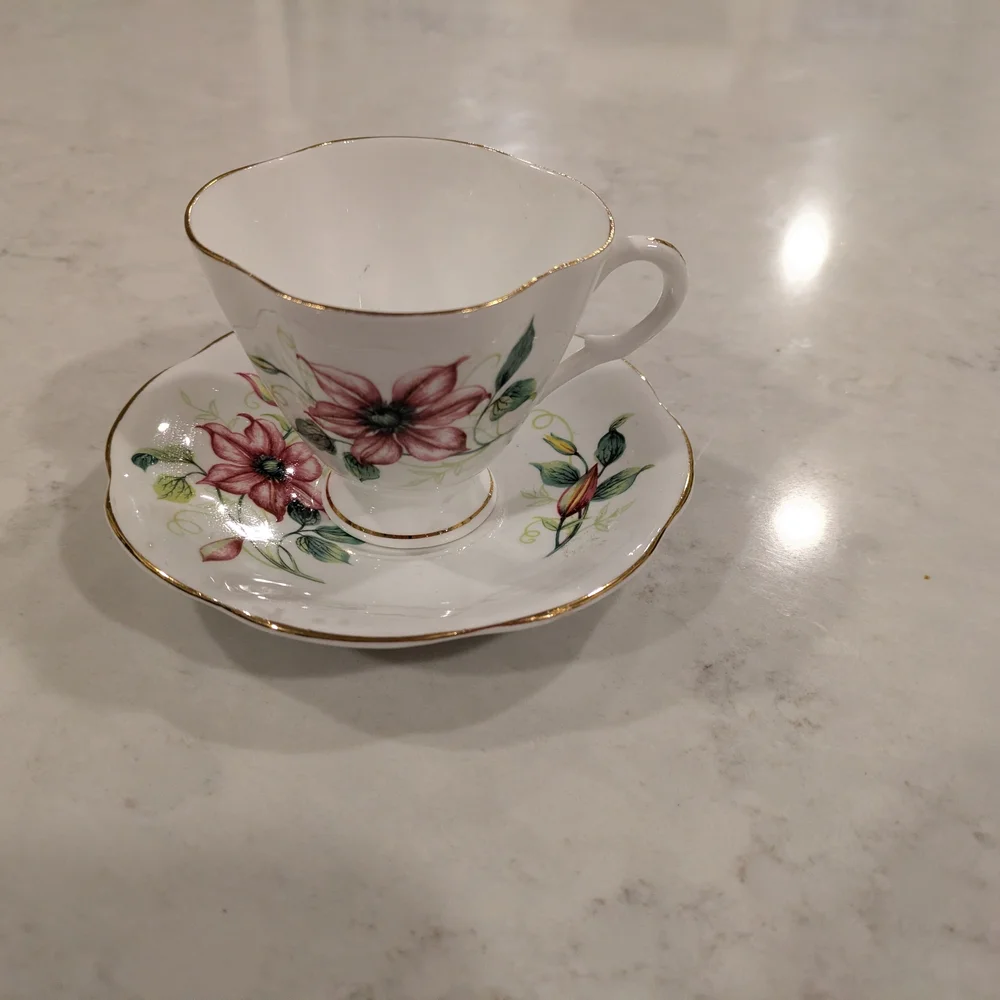 Crown Ford Fine Bone China England White Green Red Floral Gold Trim Tea Cup Set